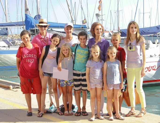 Rainha Sofía, Família real espanhola