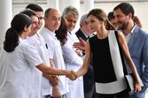 Letizia e Felipe de Espanha em Barcelona depois dos atentados