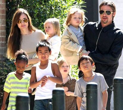 À beira do colapso, Angelina Jolie suspende processo de divórcio