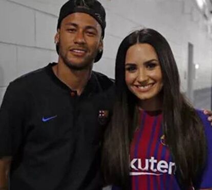 Neymar e Demi Lovato vivem clima de romance 