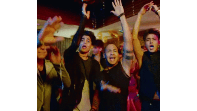 Dance aos som dos CNCO