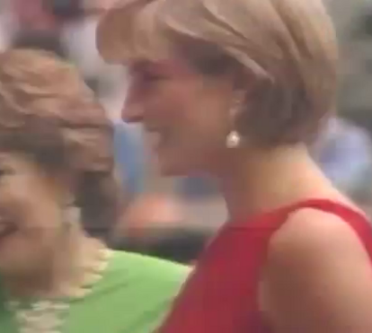 Diana morre no túnel das almas em Paris 1997