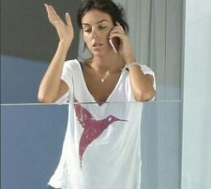 Nova foto de Georgina provoca muita especulação: colocou botox nos lábios