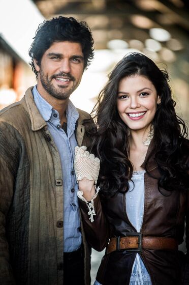 Bruno Cabrerizo e Vitoria Strada