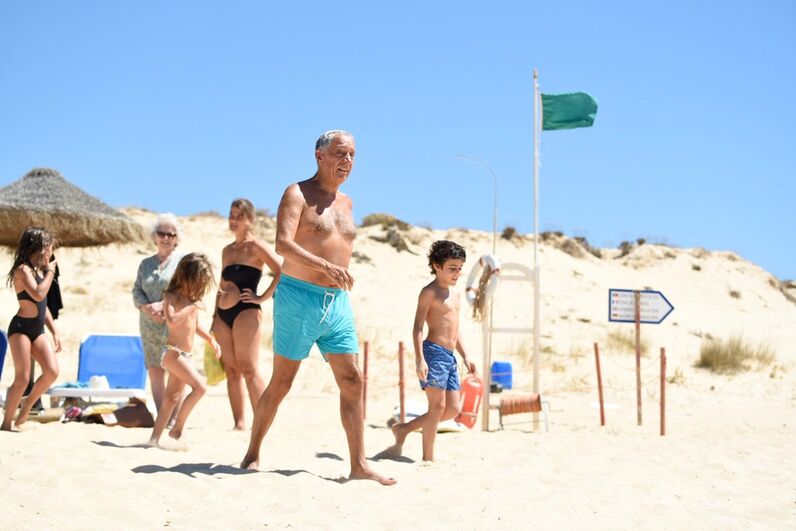 marcelo, marcelo rebelo de sousa, gigi, algarve, quinta do lago, férias, presidente, presidente da república