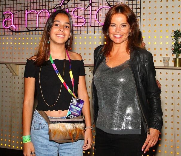 Raquel Rocheta, Mariana 
