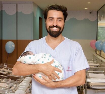 Julieta já nasceu. Ricardo Pereira mostra orgulhoso filha recém-nascida