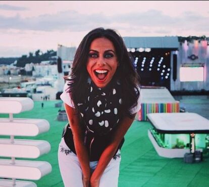 Filomena Cautela implora a Madonna que vá à RTP com mensagem em avioneta