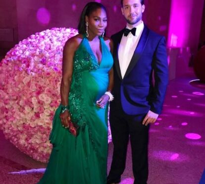 Serena Williams mostra o rosto da filha pela primeira vez, depois de complicações no parto