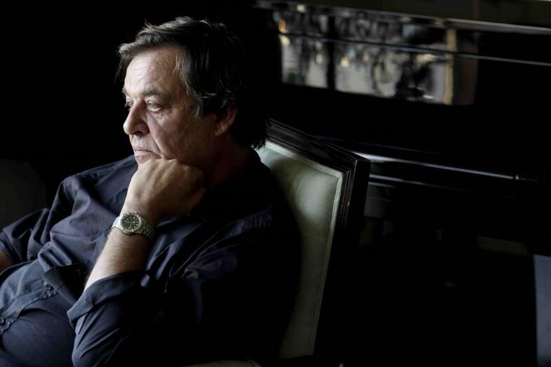 Miguel Sousa Tavares criticou Ricardo Araújo Pereira, a quem chamou de "muito pouco criativo, muito pouco imaginativo e muito preguiçoso", e Ljubomir Stanisic quando o chef jugoslavo acusou o governo de não ter "tomates para fechar restaurantes", por causa da Covid-19. Agora é ele o criticado.