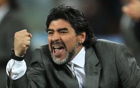 Maradona acusa filhas de lhe roubarem mais de 1,5 milhões