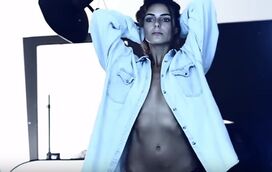 Assistente do 'Preço Certo' protagoniza vídeo onde mostra tudo