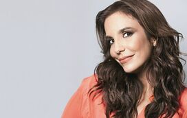 Ivete Sangalo divulga primeira foto das filhas recém-nascidas