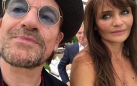 Bono Vox mostra copo-de-água de Guy Oseary e Michelle Alves 