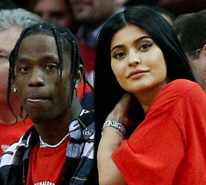 Depois da gravidez secreta, Kylie Jenner mostra imagens ternurentas da bebé Stormi