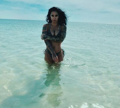 Ana Malhoa despede-se do verão com fotos ultra sensuais