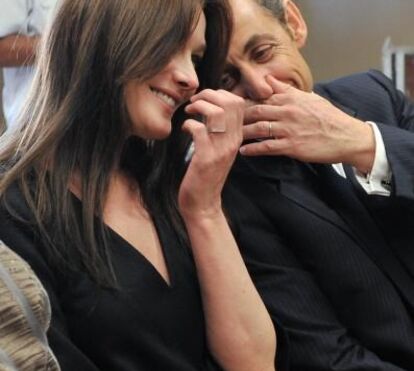 Carla Bruni faz revelações surpreendentes sobre vida sexual com Sarkozy 