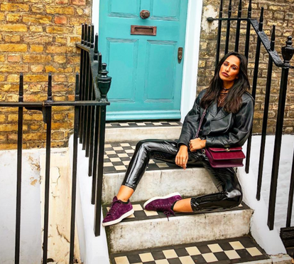 Em pose sexy, Rita Pereira é reconhecida até nas ruas de Londres