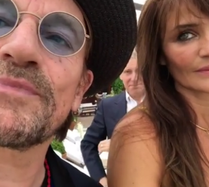 Bono Vox mostra copo-de-água de Guy Oseary e Michelle Alves 