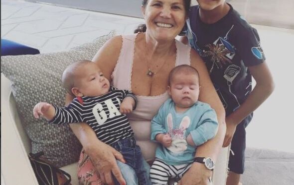 Dolores Aveiro mata saudades dos netos