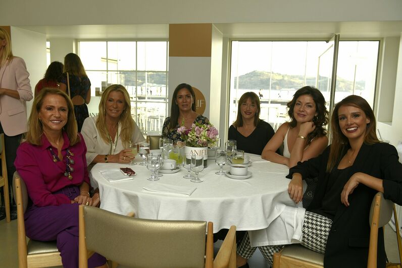 Fundo iMM - Laço, Anjelif, Marta Andrino, Joana Sousa Cardoso, Lynne Archibald, Cinha Jardim, Cleia Almeida, Gabriela Barros