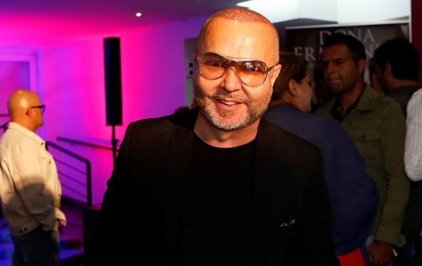 Eduardo Beauté retocou os olhos, rosto e reduziu gorduras