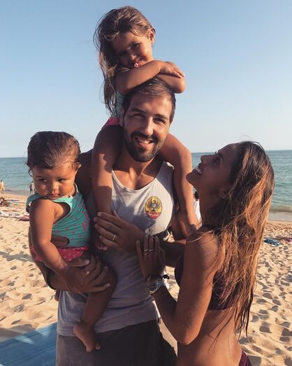 Carolina patrocínio, gonçalo uva, filhas