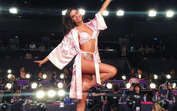 sara sampaio, victoria's secret