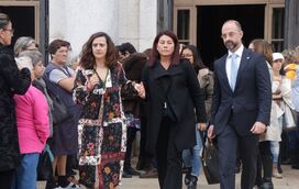Namorada e ex-mulher de João Ricardo de mãos dadas no último adeus ao actor