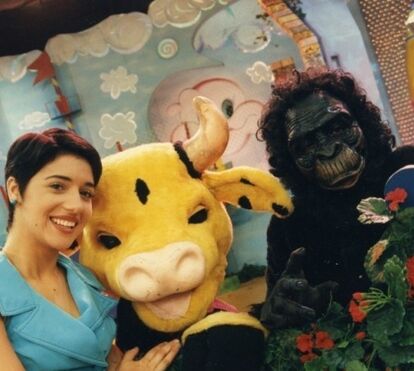 Ana Malhoa volta à estrada com 'show' para crianças e leva o macaco Adriano