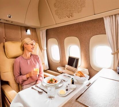Luxo. luxo. luxo. Veja como se viagem em primeira classe nos novos aviões da Emirates