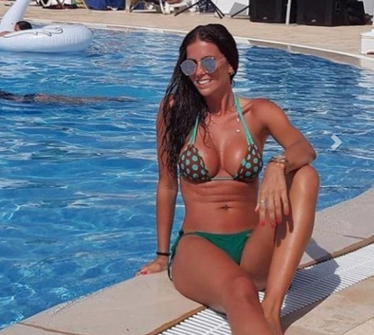 Festa surpresa acaba em pedido de casamento. Mateus Uribe do FC Porto surpreende a mãe dos filhos