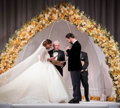 O casamento de luxo de Serena Williams que teve... 3 vestidos de noiva