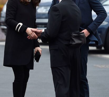 Kate Middleton recicla casaco que custa 800 euros