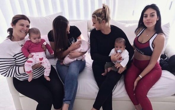 Georgina, Dolores e Katia Aveiro