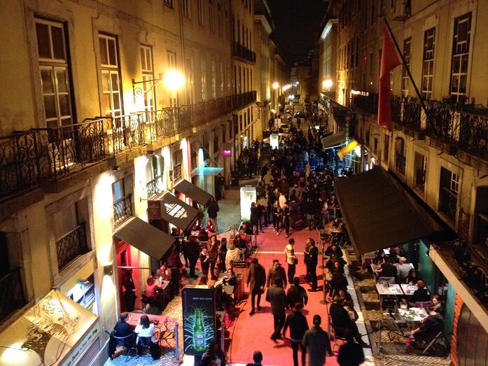 rua cor de rosa, cais do sodré, lisboa, noite, bares