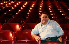 O "gordo", Fernando Mendes, escapa à morte