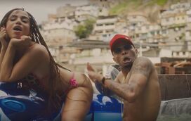 Fãs de Anitta em choque: 'bunda' está cheia de celulite!