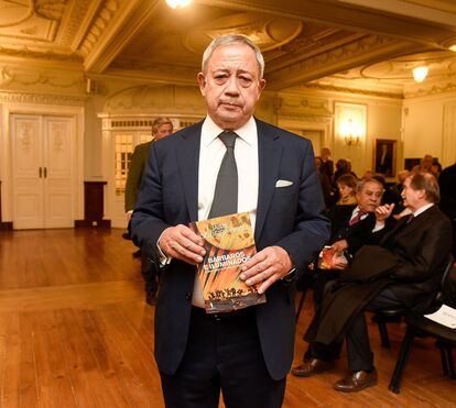 Jaime Nogueira Pinto lança livro e junta aristocratas de brasão e da finança