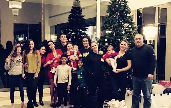 Ronaldo com a família no Natal 