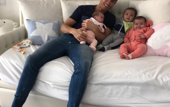 Cristiano Ronaldo, Eva, Mateo, Alana