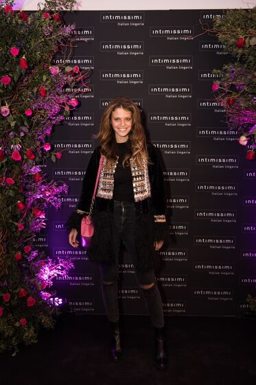 famosas portuguesas em lingerie sensual 