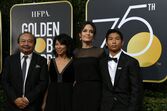 angelina jolie, jennifer aniston, globos de ouro