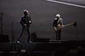 U2