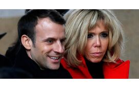 Depois da chapada pública que recebeu da mulher, Emmanuel Macron é apoiado pelo irmão 