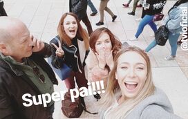 O 'Super Pai' foi conhecer o novo membro da família