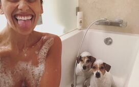 Rita Pereira nua na banheira 