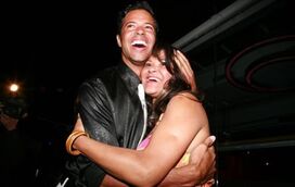 Emoção à flor da pele: mãe de Angélico sente-se mal durante concerto dos D'ZRT