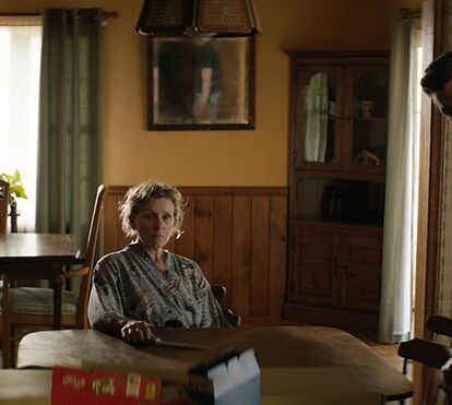 Grande vencedor dos Globos de Ouro, 'Três Cartazes à Beira da Estrada' chega aos cinemas