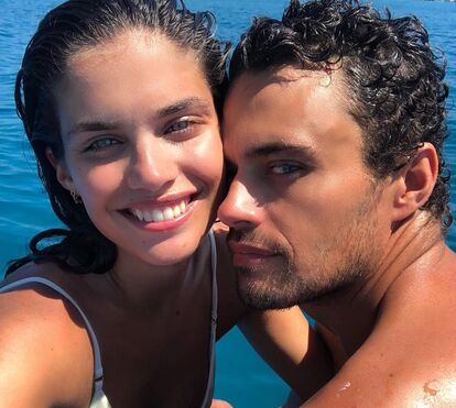 Sara Sampaio faz declaração de amor ao namorado
